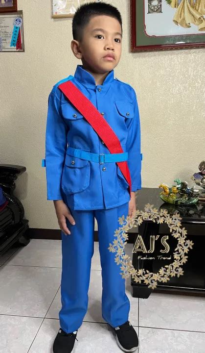 emilio aguinaldo costume|Emilio Aguinaldo costume with props .